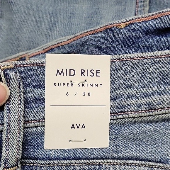 NWT Lucky Brand Women's Ava Mid Rise Super Skinny distressed jeans size 6 / 28 - Picture 6 of 9